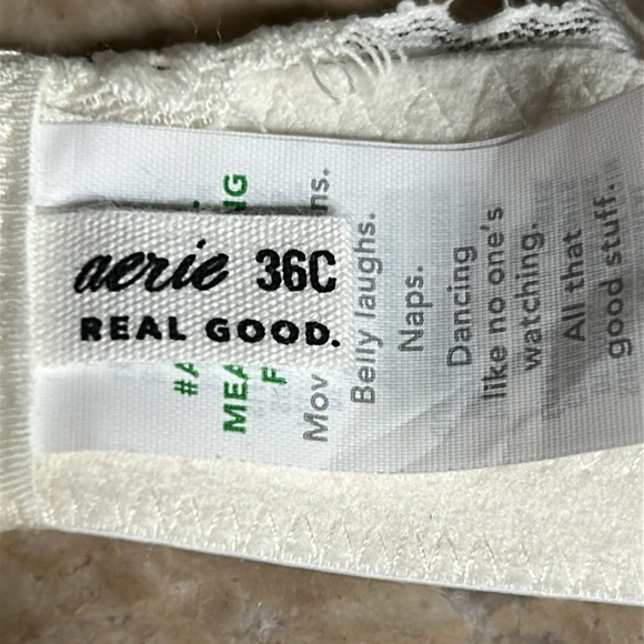 Aerie 36C white bra,lace covered,mesh,fray,padded,cross back,wireless,feminine - Picture 9 of 11